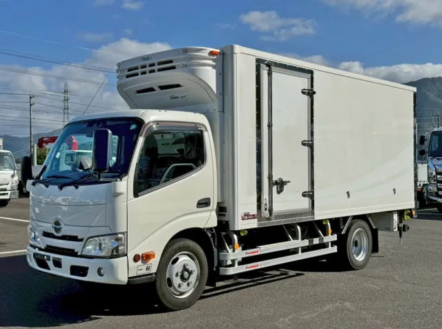 日野 デュトロ 2KG-XZU655M(2WD)の写真1