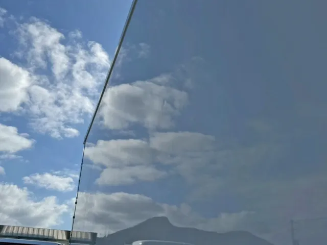 ボディー運転席側中央に、小さなヘコミがあります。|日野 デュトロ 2KG-XZU655M(2WD)の写真22