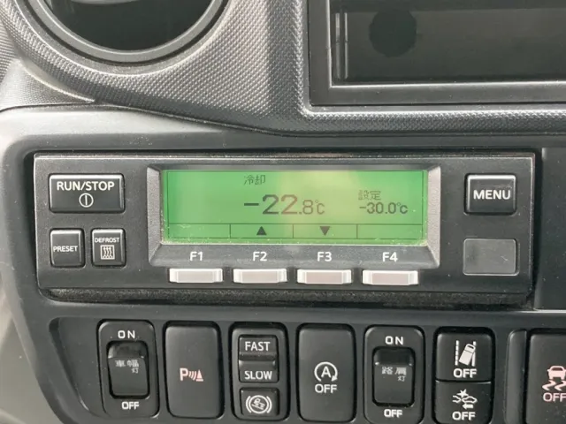 冷凍機は、-30℃設定(低温仕様) 19.3℃スタート 2Hで-22.8℃確認済みです。|日野 デュトロ 2KG-XZU655M(2WD)の写真27