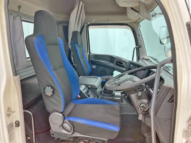 ハイルーフキャビンです。|いすゞ ギガ QKG-EXD52BDの写真8