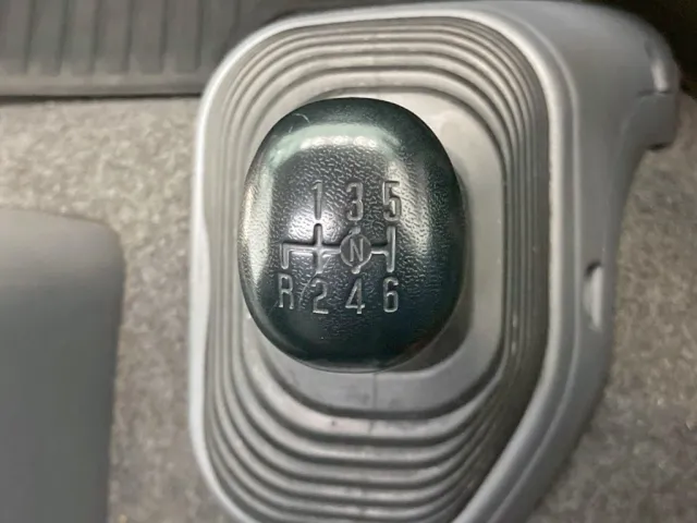 UDトラックス コンドル 2RG-BRR90T2(2WD)の写真41