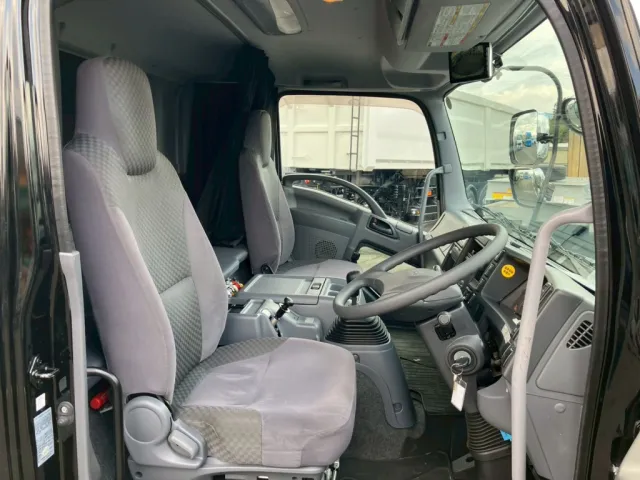 いすゞ フォワード LPG-FTR90S2の写真7
