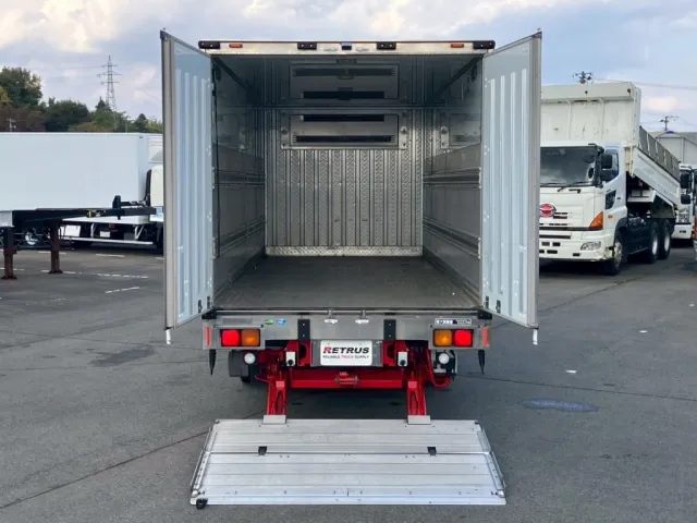 いすゞ フォワード LPG-FTR90S2の写真9