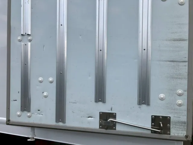 いすゞ フォワード LPG-FTR90S2の写真10