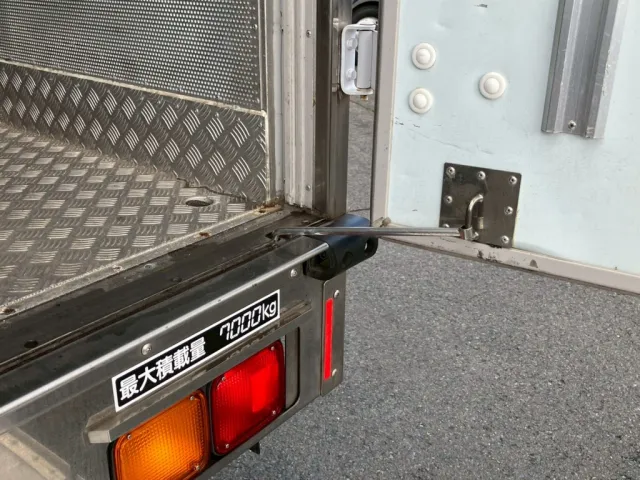 いすゞ フォワード LPG-FTR90S2の写真13