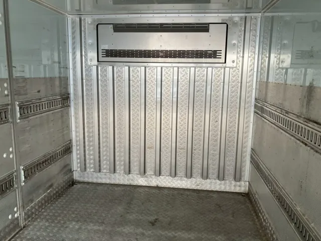 いすゞ フォワード LPG-FTR90S2の写真15