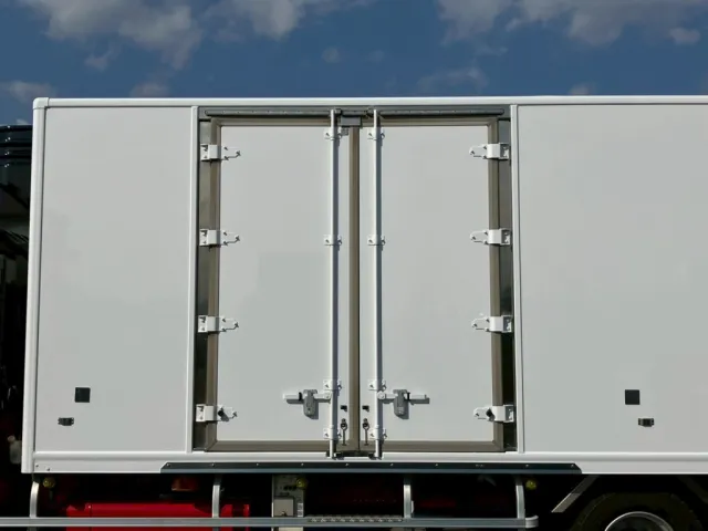 いすゞ フォワード LPG-FTR90S2の写真20