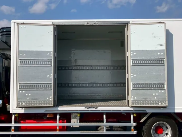 いすゞ フォワード LPG-FTR90S2の写真21