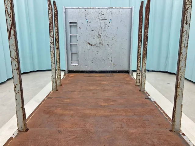 床は鉄板です。|いすゞ ギガ QKG-CYZ77AMの写真29