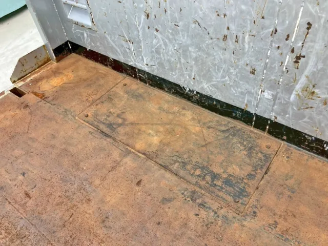 前方床板の状態です。|いすゞ ギガ QKG-CYZ77AMの写真31