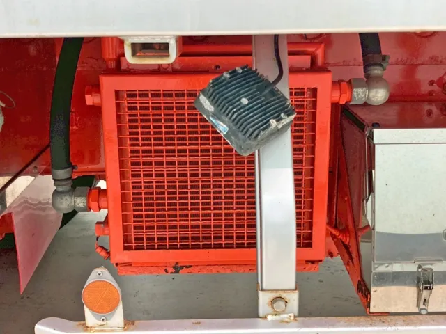 オイルクーラー付きです。|いすゞ ギガ QKG-CYZ77AMの写真42