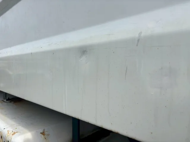 助手席側ボディにヘコミ傷あります。|日野 プロフィア QKG-FS1EKDAの写真13