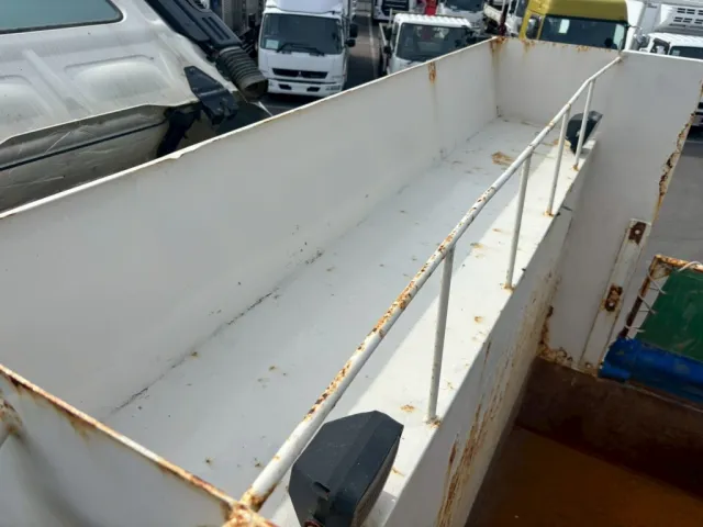 シートデッキの状態です。|日野 プロフィア QKG-FS1EKDAの写真16