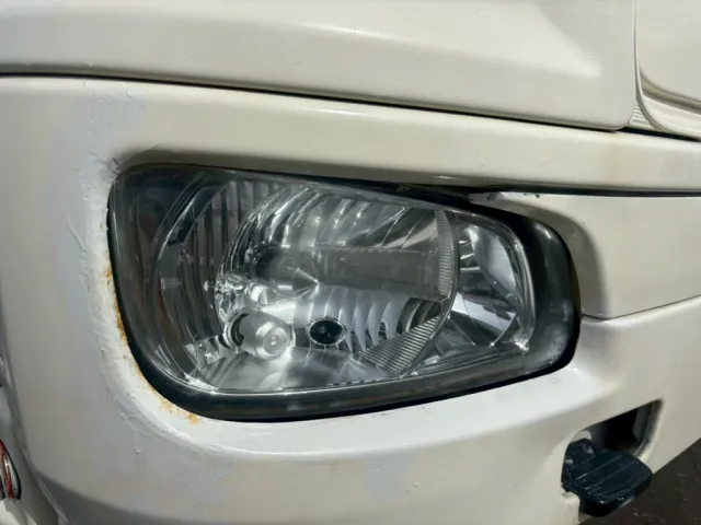 運転席側ヘッドライト曇り・塗装附着あります。|日野 プロフィア QKG-FS1EKDAの写真40