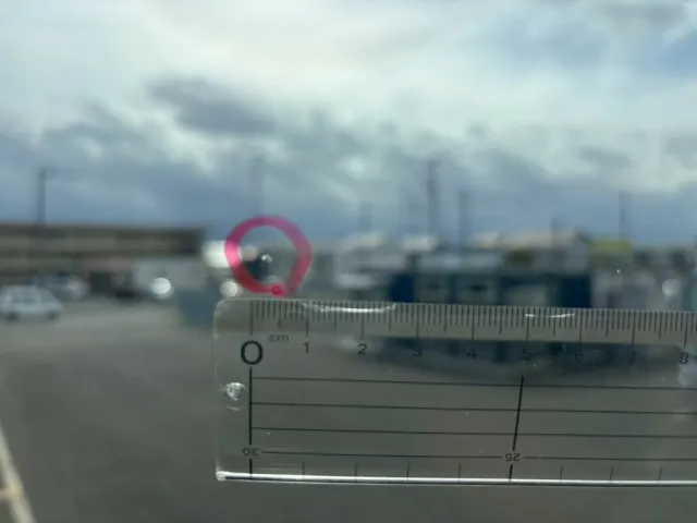 運転席側フロントガラスに飛び石あります。|日野 プロフィア QKG-FS1EKDAの写真46