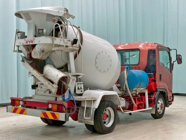 いすゞ フォワード TKG-FRR90S1(2WD)の写真4