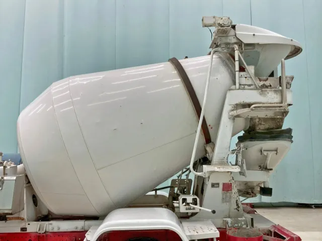 ドラムの外観状態です。(助手席側)|いすゞ フォワード TKG-FRR90S1(2WD)の写真17