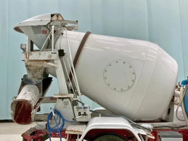 ドラムの外観状態です。(運転席側)|いすゞ フォワード TKG-FRR90S1(2WD)の写真18