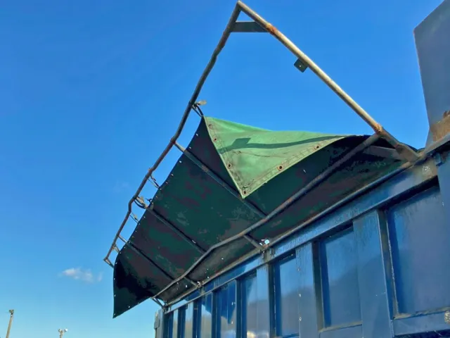 運転席側コボレーン骨組みに曲がり 及び 前方のシート止めゴムが欠品しています。|三菱 ファイター QKG-FK72FZの写真29