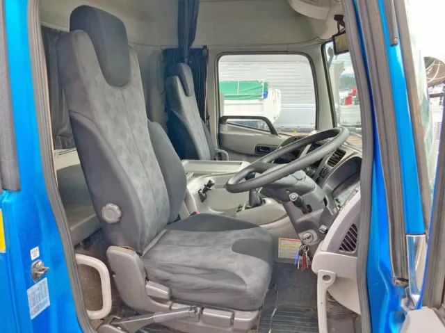 ハイルーフキャビンです。|UDトラックス クオン QPG-CD5ZLの写真7