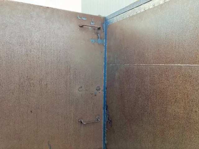 プロテクター運転席側ハシゴが一部欠品しています。|UDトラックス クオン QPG-CD5ZLの写真22