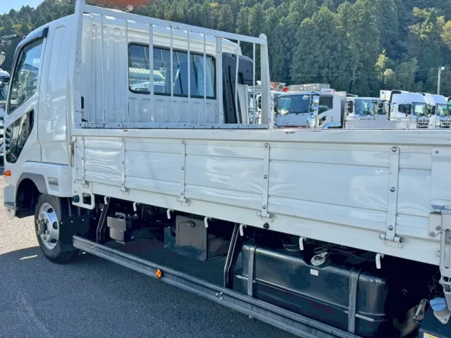 助手席側アオリにキズがあります。(前方)|三菱 ファイター 2KG-FK62F(2WD)の写真12