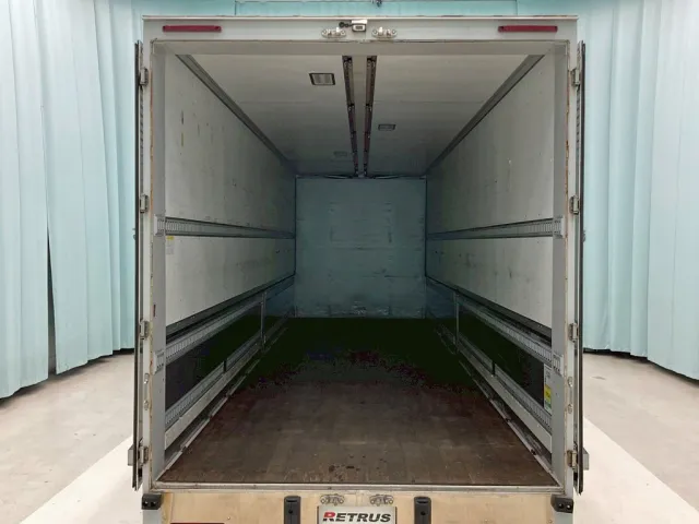 床は板張りです。|UDトラックス クオン 2PG-CG5CAの写真14