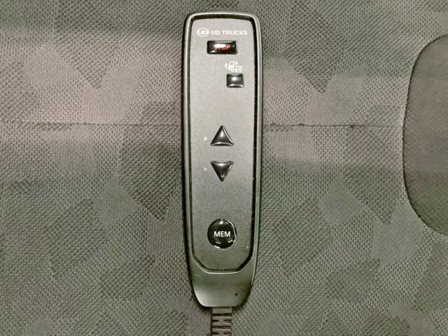 エアサスのコントローラーです。|UDトラックス クオン 2PG-CG5CAの写真44