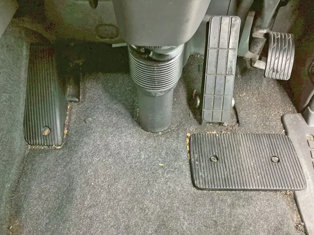 2ペダル仕様です。|UDトラックス クオン 2PG-CG5CAの写真46