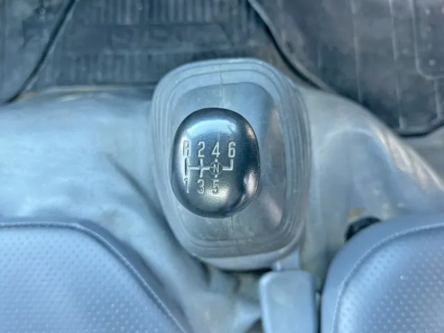 いすゞ エルフ 2RG-NKR88AD(2WD)の写真30