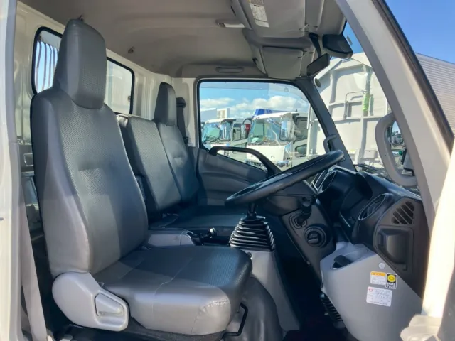 日野 デュトロ 2KG-XZU700X(2WD)の写真8