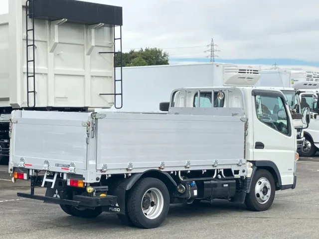 三菱 キャンター 2RG-FBA20(2WD)の写真4