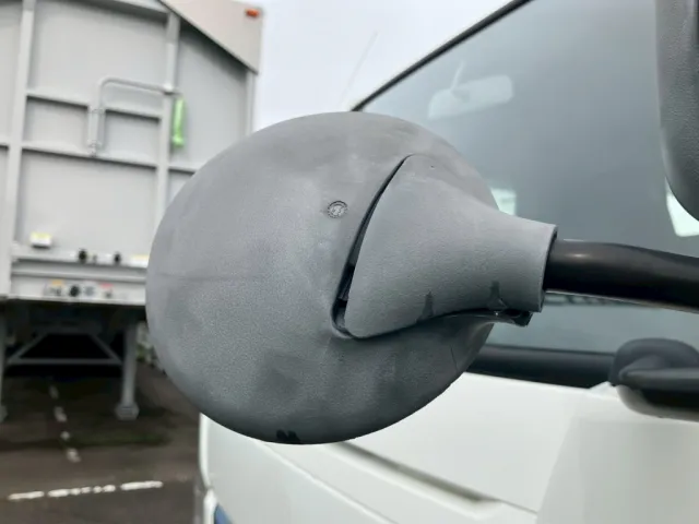 三菱 キャンター 2RG-FBA20(2WD)の写真13