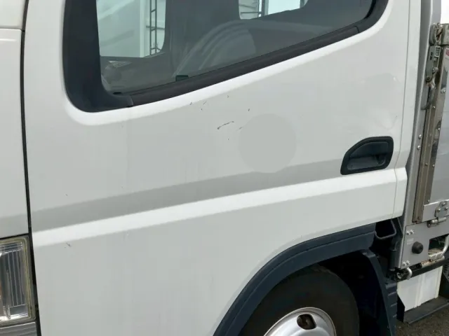 三菱 キャンター 2RG-FBA20(2WD)の写真15