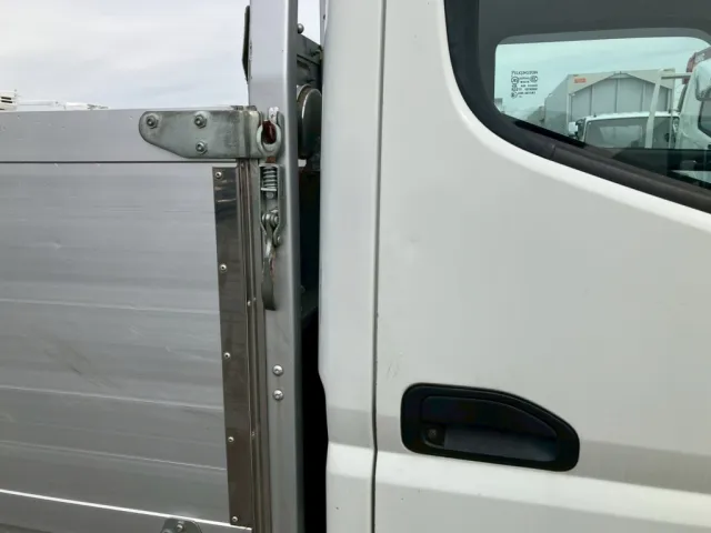 三菱 キャンター 2RG-FBA20(2WD)の写真19