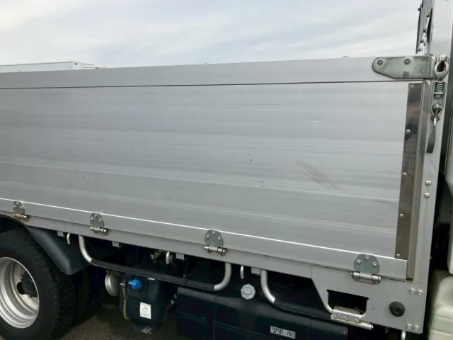 三菱 キャンター 2RG-FBA20(2WD)の写真21