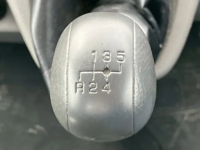 三菱 キャンター 2RG-FBA20(2WD)の写真31