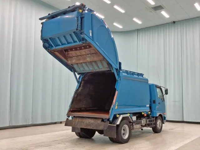 三菱 ファイター 2KG-FK72FZの写真4