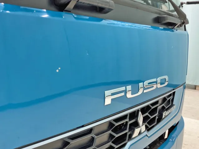 フロントパネル運転席側にキズがあります。|三菱 ファイター 2KG-FK72FZの写真35