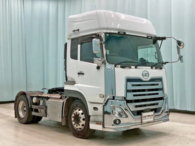 ホイールはアルミ製です。|UDトラックス クオン 2PG-GK5AABの写真2