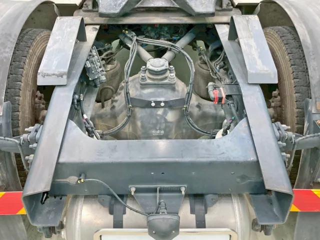 UDトラックス クオン 2PG-GK5AABの写真7
