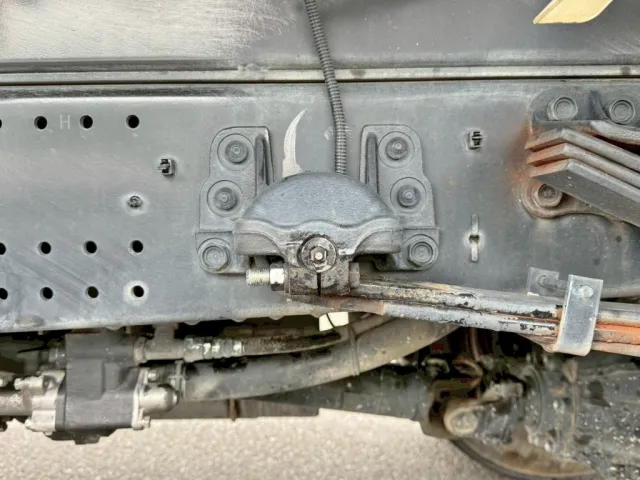 リーフサスです。|いすゞ フォワード 2RG-FSR90S2の写真5