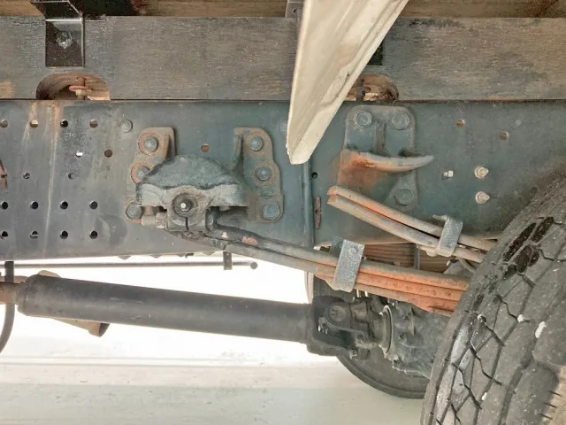 リーフサスです。|いすゞ フォワード TKG-FRR90S2(2WD)の写真5