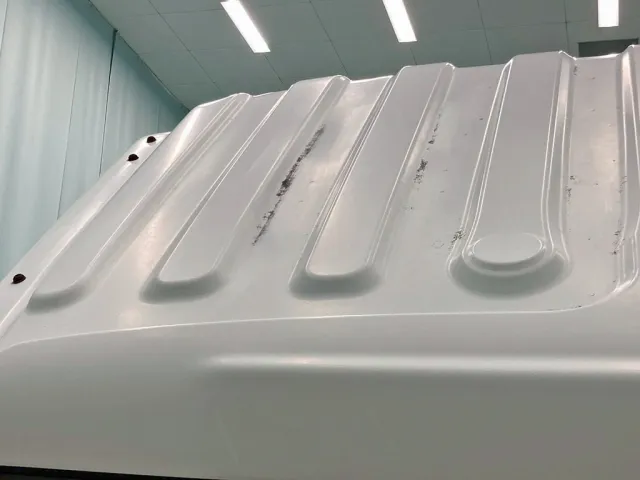 ルーフ運転席側に塗装剝がれがあります。|いすゞ フォワード TKG-FRR90S2(2WD)の写真33