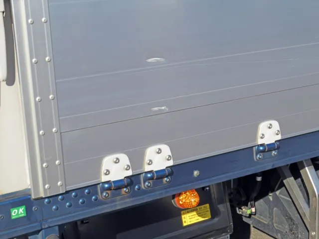 いすゞ フォワード 2RG-FRR90T2(2WD)の写真13