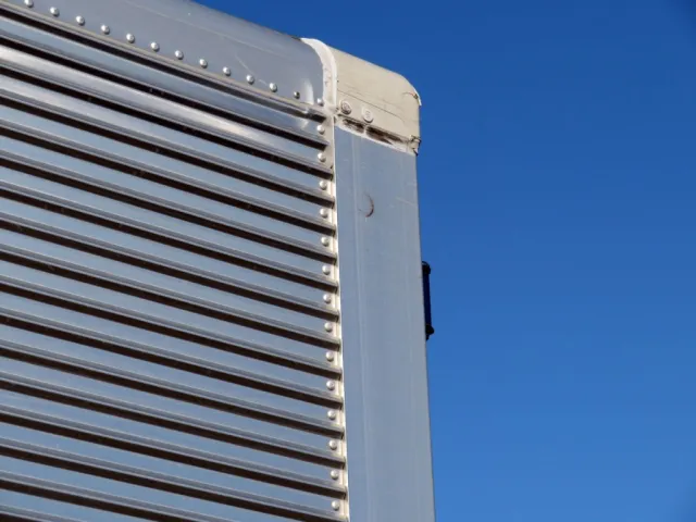 いすゞ フォワード 2RG-FRR90T2(2WD)の写真17