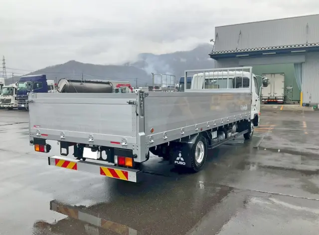 三菱 ファイター 2KG-FK65F(2WD)の写真4