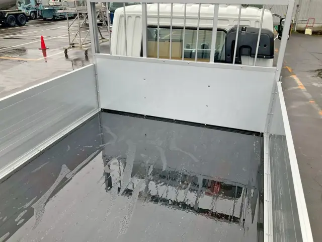 三菱 ファイター 2KG-FK65F(2WD)の写真9