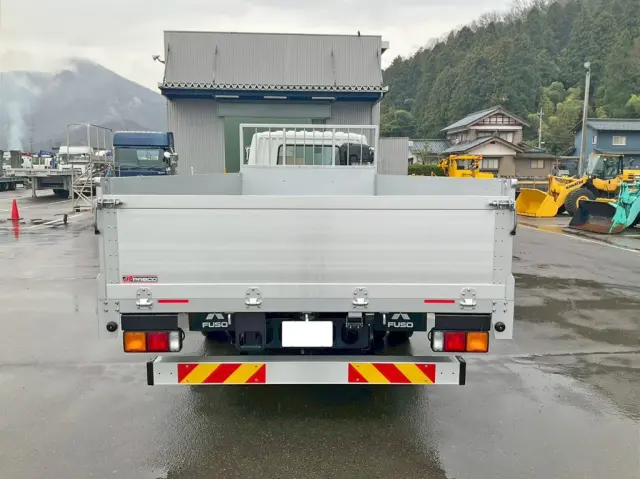 リヤ周りの状態です。|三菱 ファイター 2KG-FK65F(2WD)の写真10