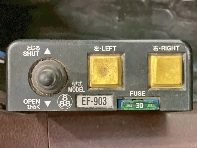 コボレーンの操作スイッチです。|日野 プロフィア 2DG-FS1AGAの写真48